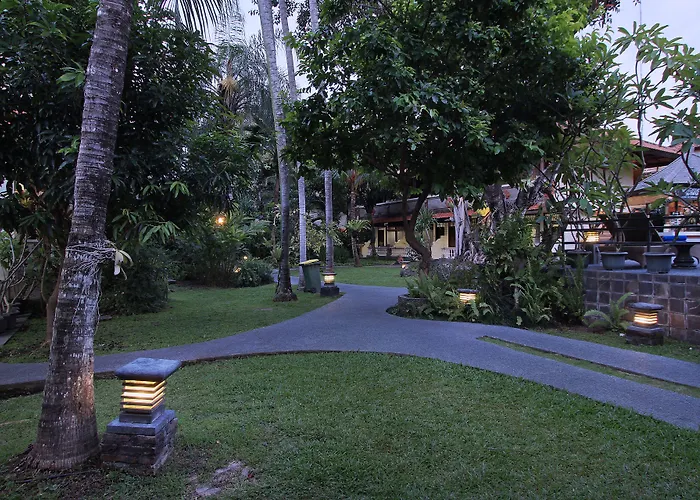 The Taman Ayu Hotel 3*
